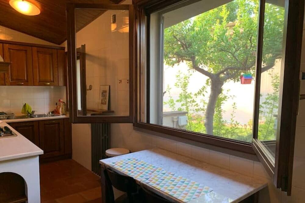 Photo of Bedroom in Pineto