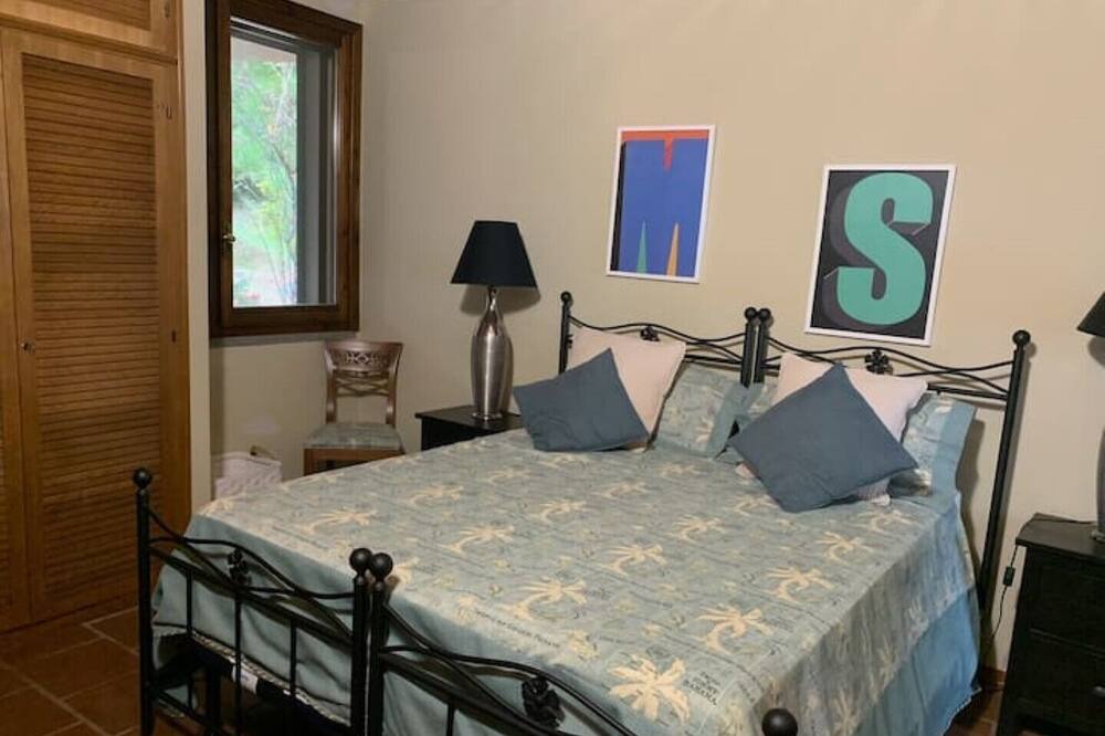 Photo of Bedroom in Pineto
