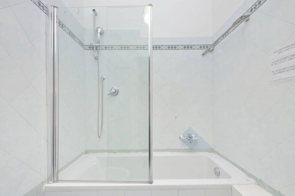 Photo of Bathroom in Trastevere