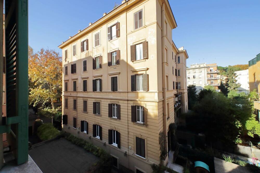 Photo of Bedroom in Trastevere