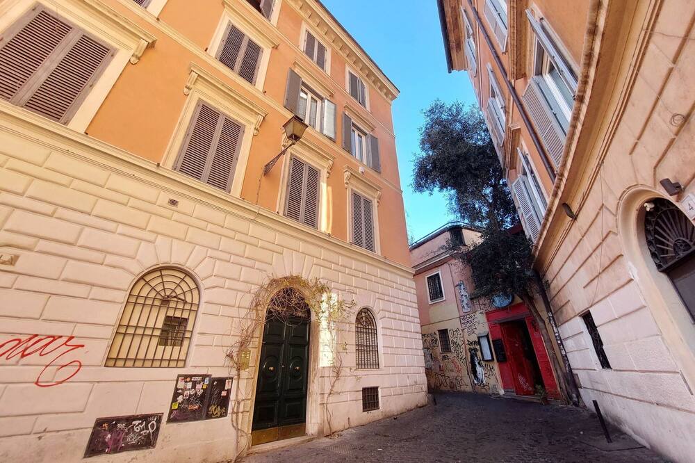 Photo of Outdoor in Trastevere