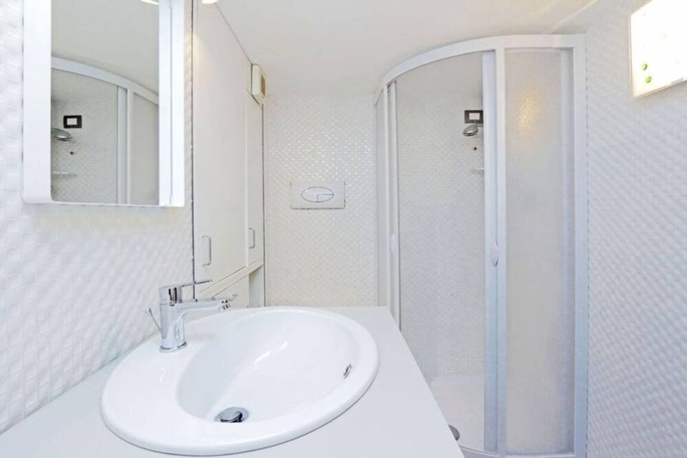 Photo of Bathroom in Trastevere