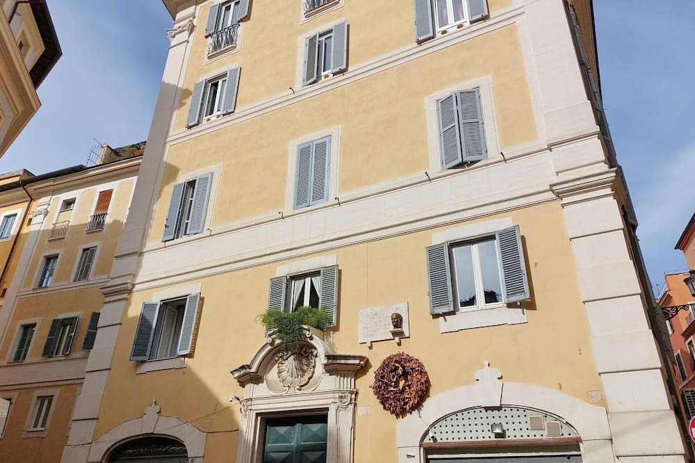 Photo of Outdoor in Rione II Trevi