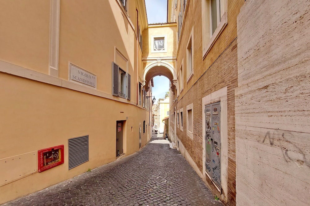 Photo of Others in Rione II Trevi