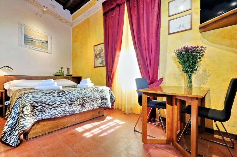Photo of Bathroom in Rione IV Campo Marzio