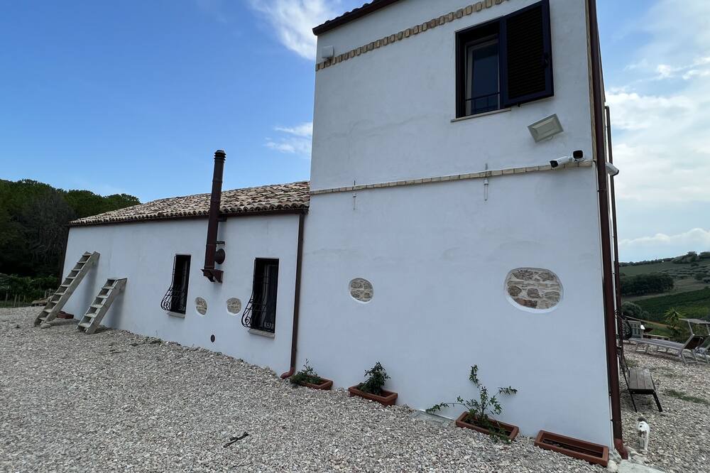 Photo of Outdoor in Citta Sant'Angelo