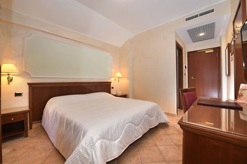 Photo of Bedroom in San Marco in Lamis