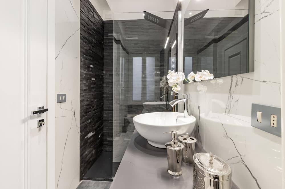 Photo of Bathroom in Rione II Trevi