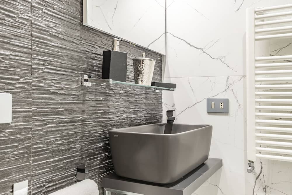 Photo of Bathroom in Rione II Trevi