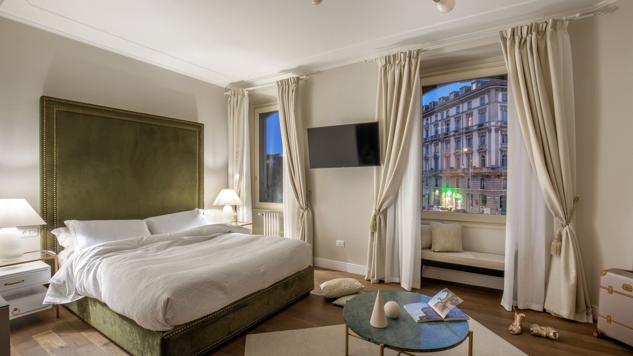 Photo of Bedroom in Tricolore