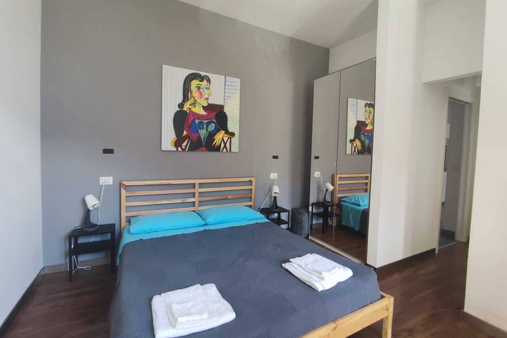 Photo of Bedroom in Chatillon
