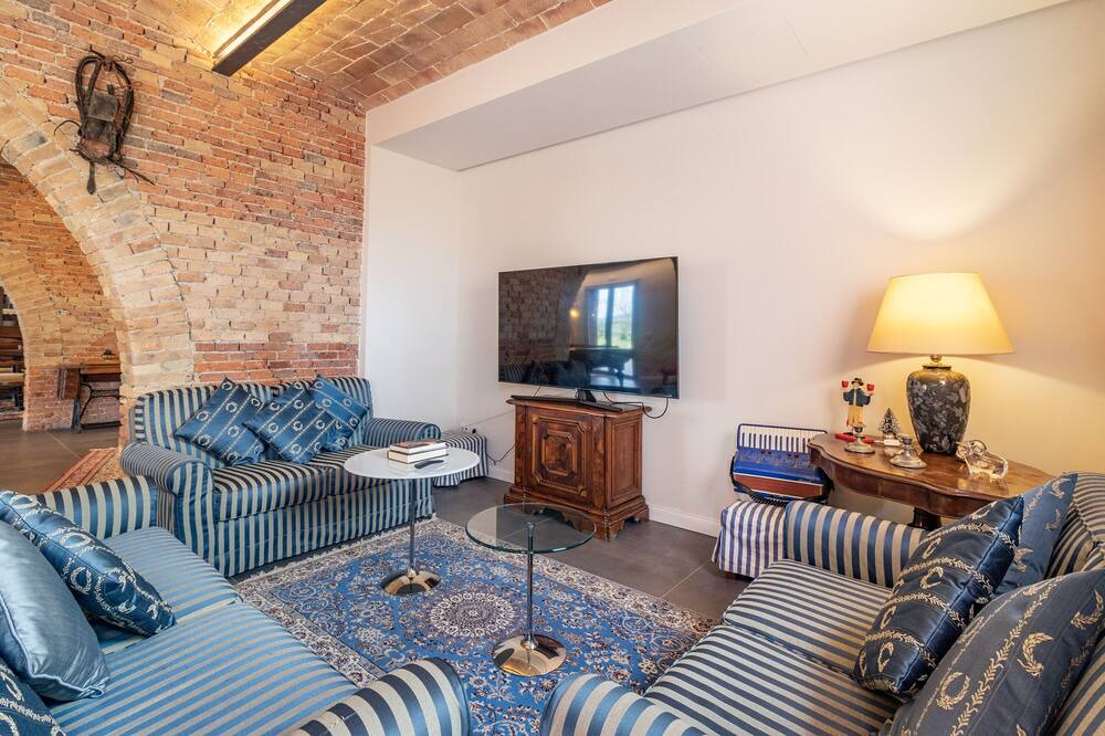 Photo of Livingroom in Montorsaio