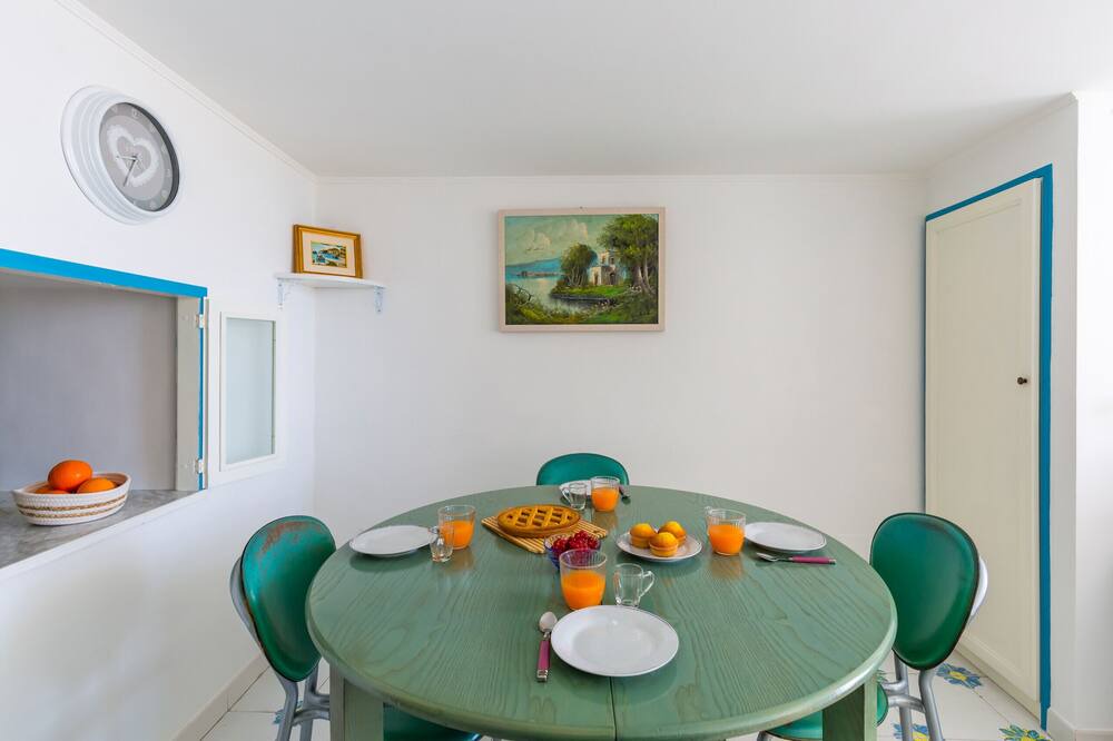 Photo of Livingroom in Pozzuoli