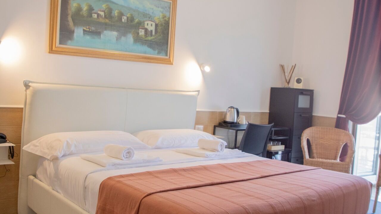 Photo of Bedroom in Naples City Centre