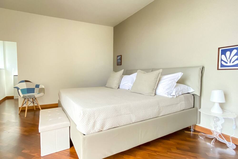 Photo of Bedroom in Salerno