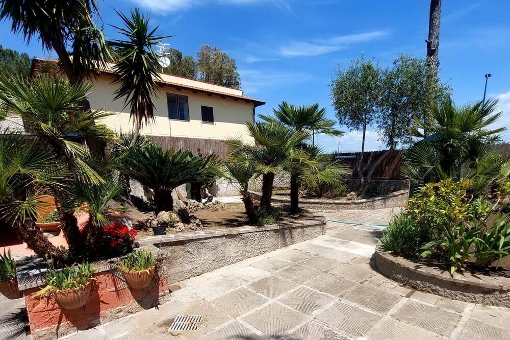 Photo of Outdoor in Eboli