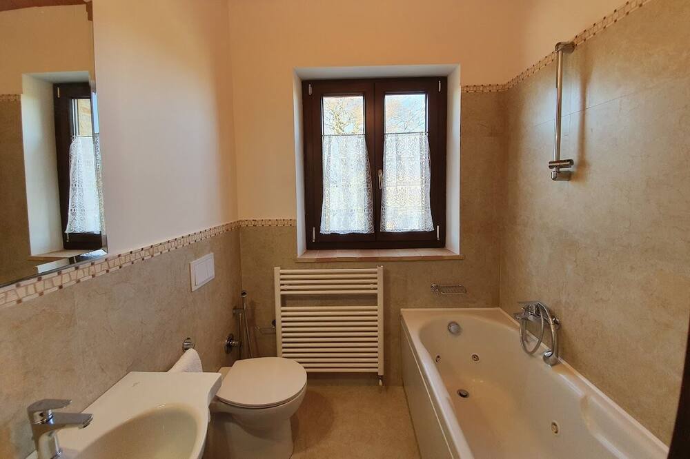 Photo of Bathroom in Urbisaglia