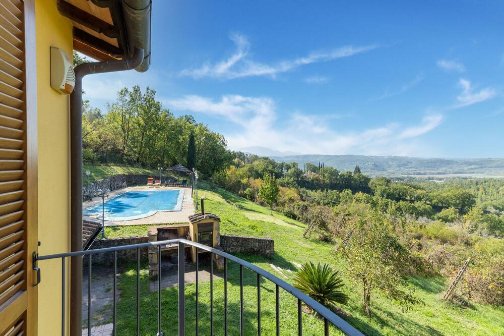 Photo of Patio Balcony in Giove
