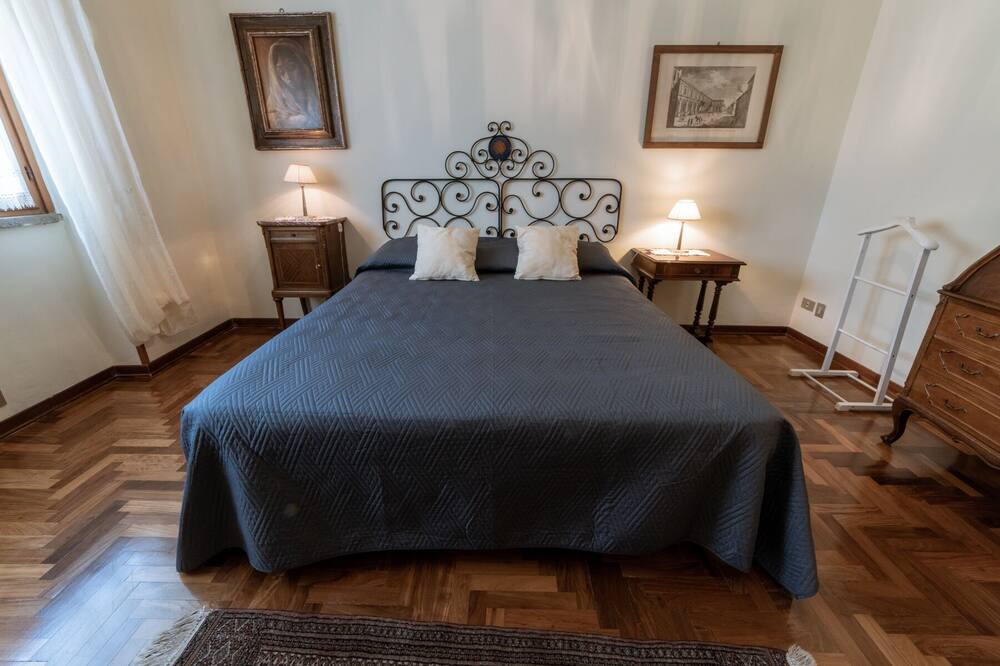 Photo of Bedroom in Viterbo