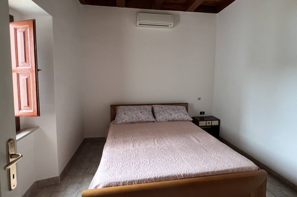 Photo of Bedroom in Rocca San Giovanni