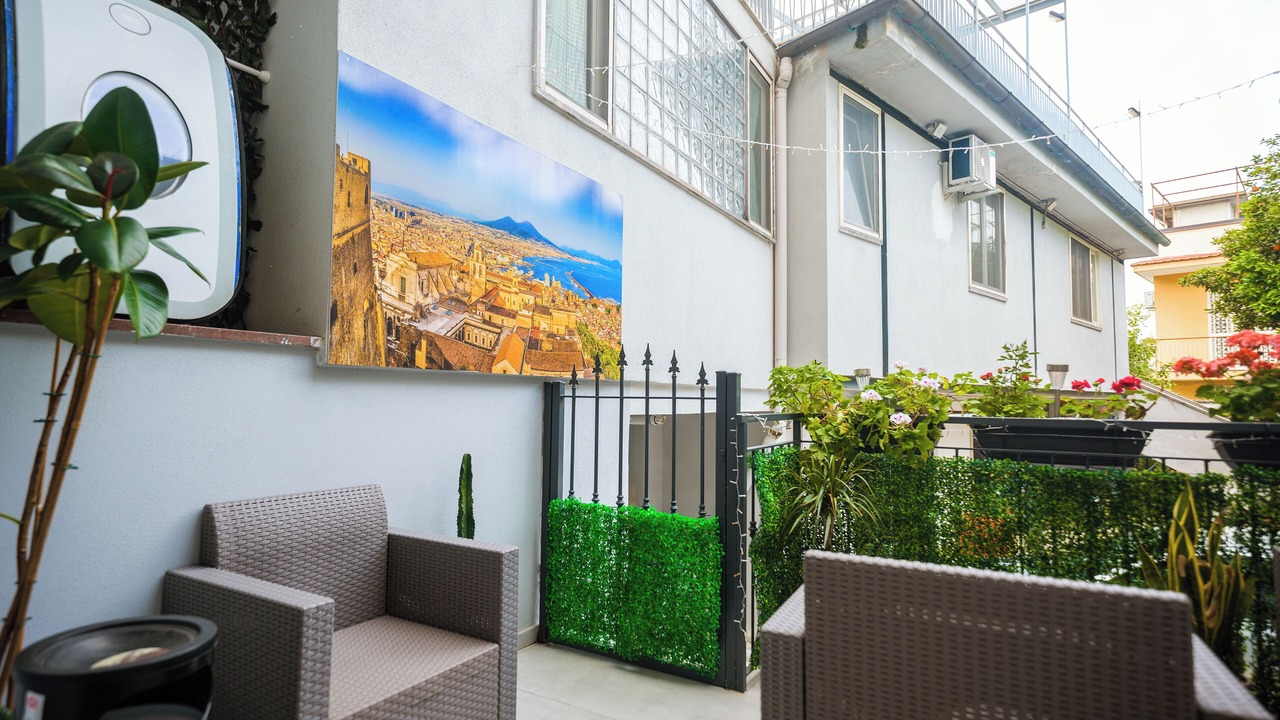 Photo of Patio Balcony in Naples