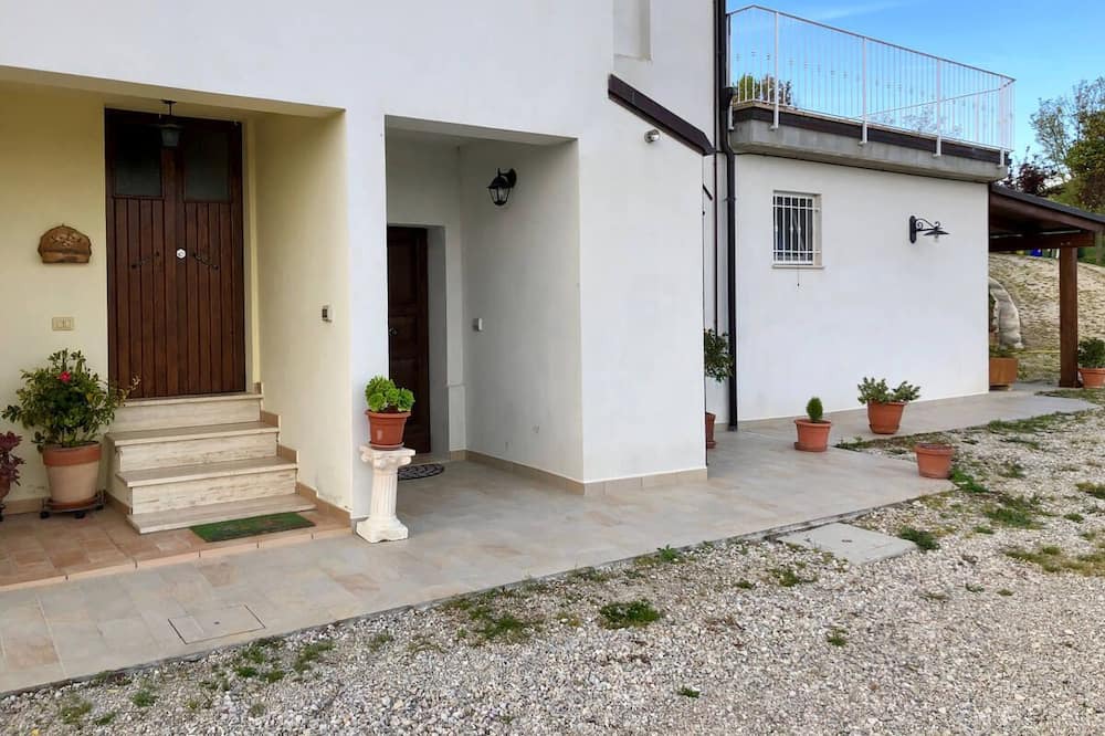 Photo of Outdoor in Carassai
