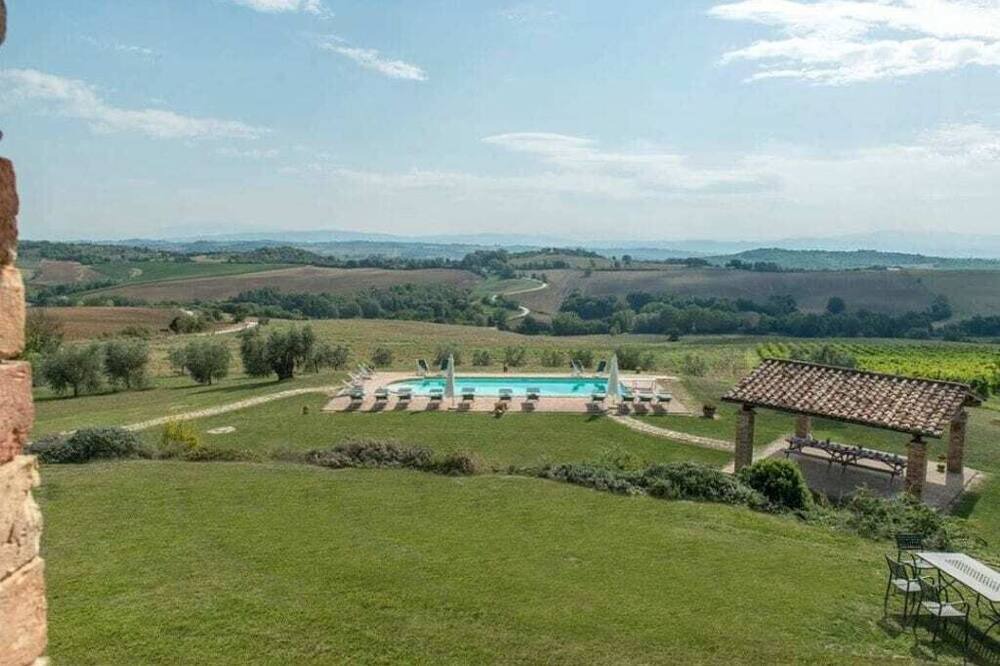 Photo of Outdoor in Compignano