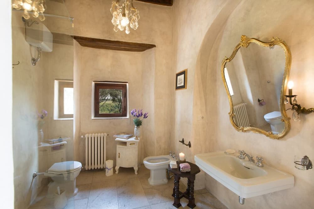 Photo of Bathroom in Orvieto