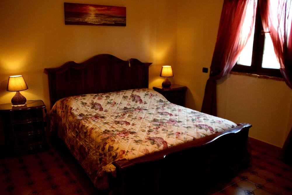 Photo of Bedroom in San Costanzo