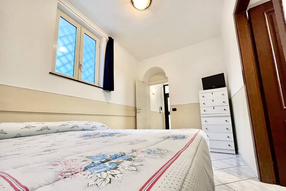 Photo of Bedroom in Bacoli