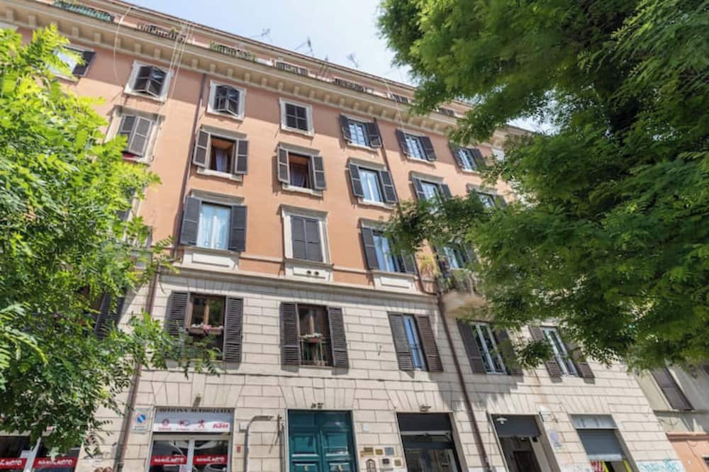 Photo of Outdoor in Trastevere