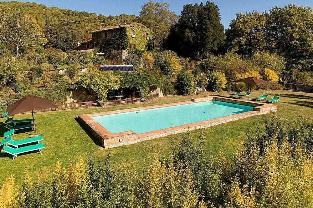 Photo of Outdoor in Ficulle