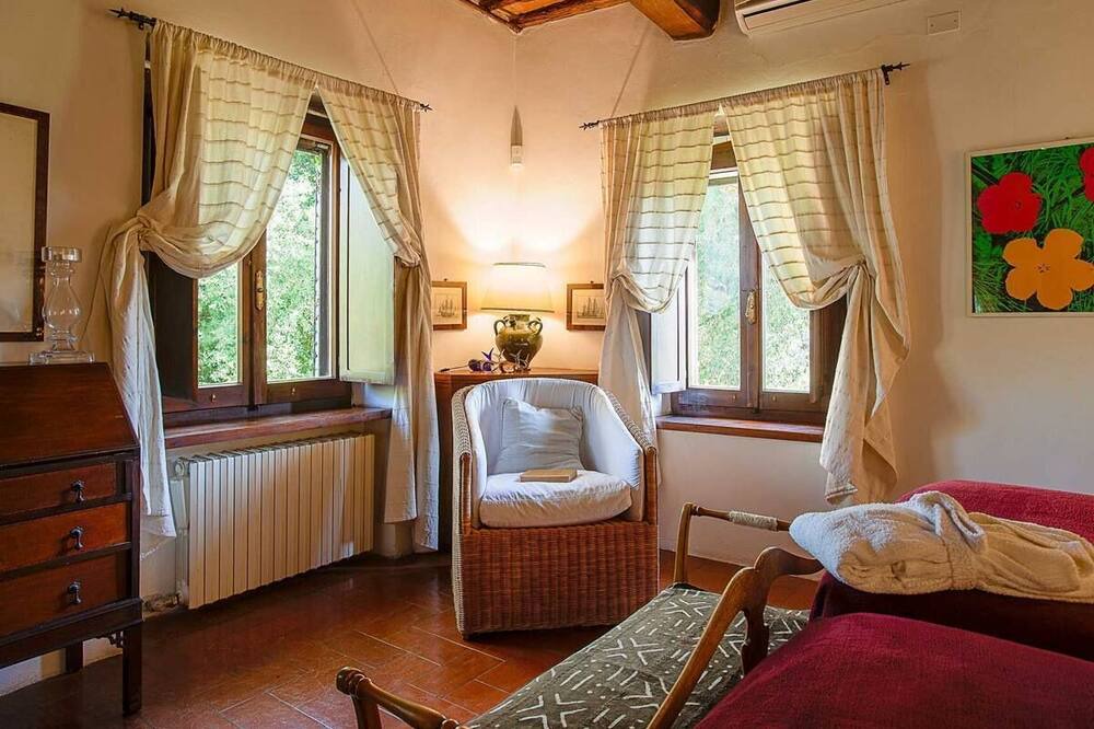Photo of Bedroom in Ficulle