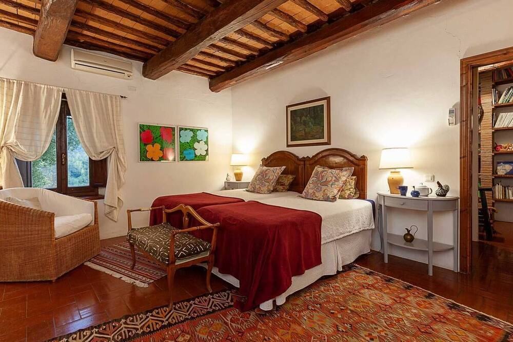 Photo of Bedroom in Ficulle