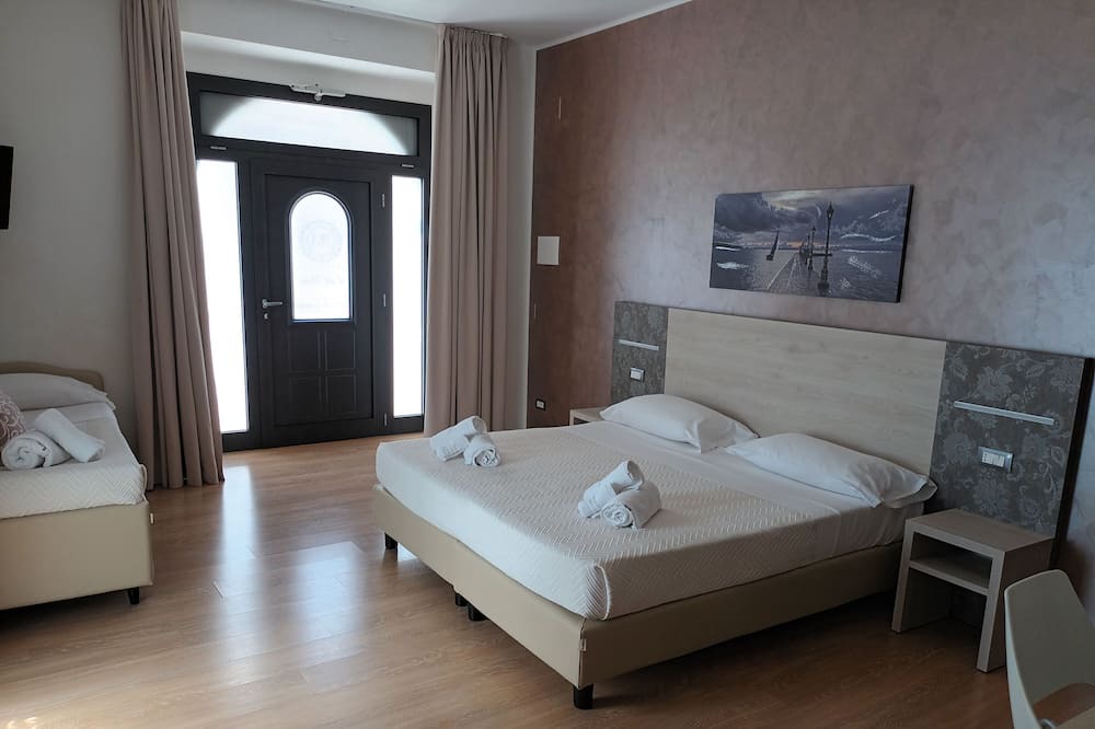 Photo of Bedroom in Campomarino