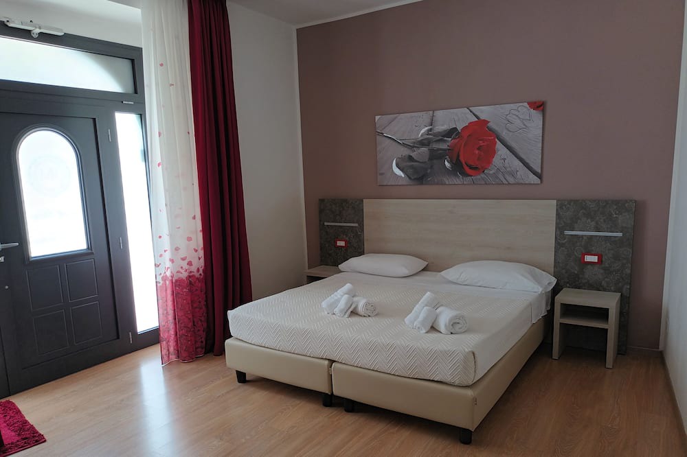 Photo of Bedroom in Campomarino