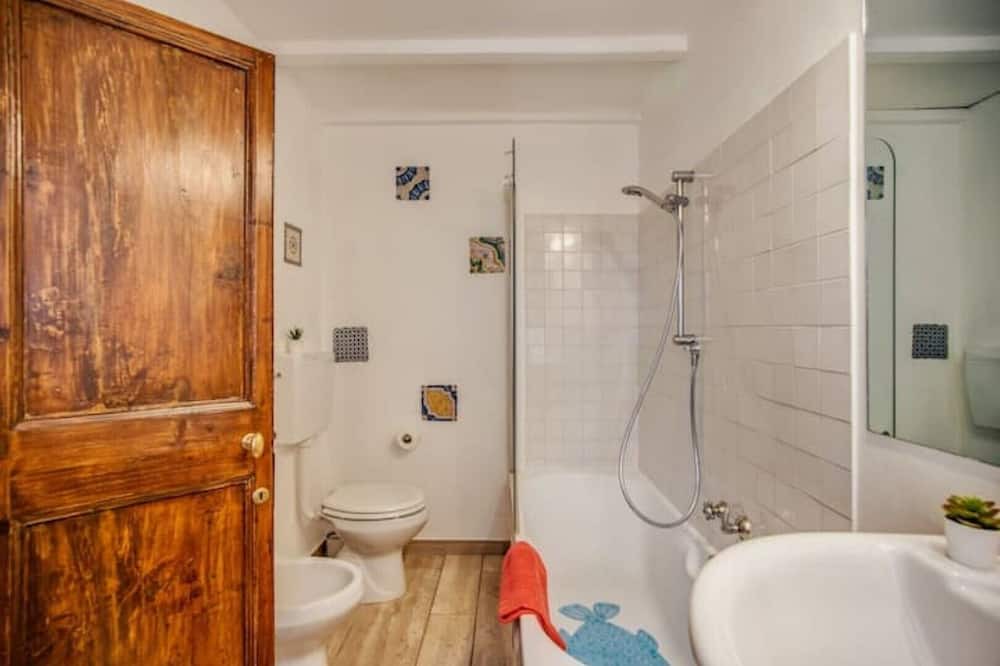 Photo of Bathroom in Trastevere