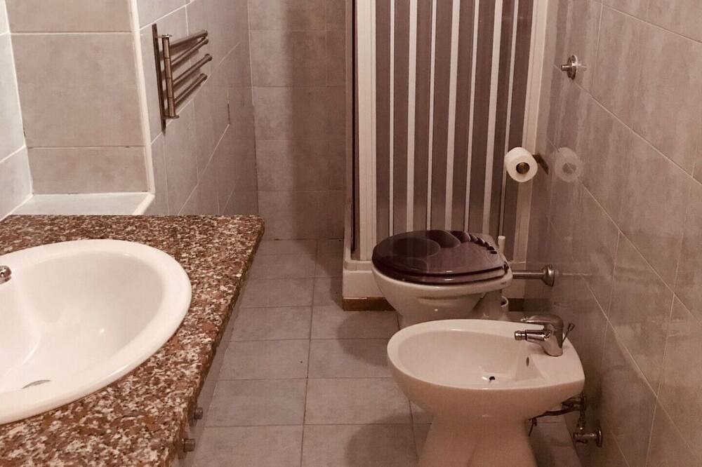 Photo of Bathroom in Gioi