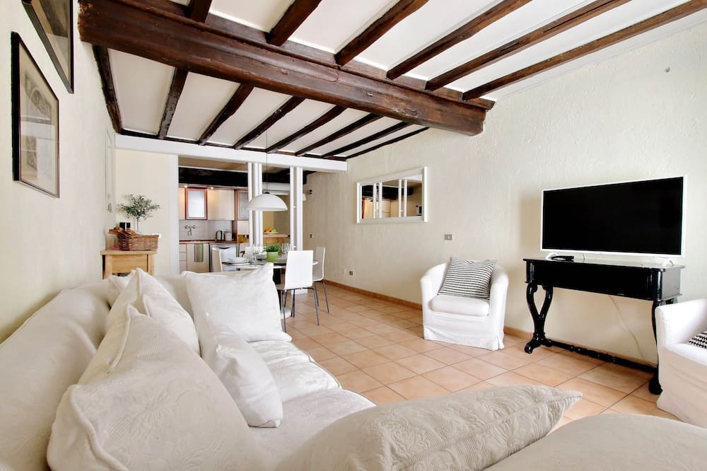 Photo of Livingroom in Navona
