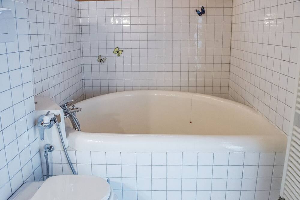 Photo of Bathroom in Villaggio Taunus