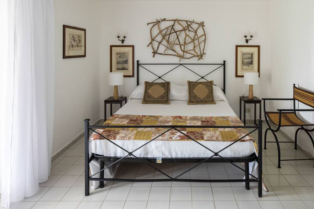 Photo of Bedroom in Ansedonia