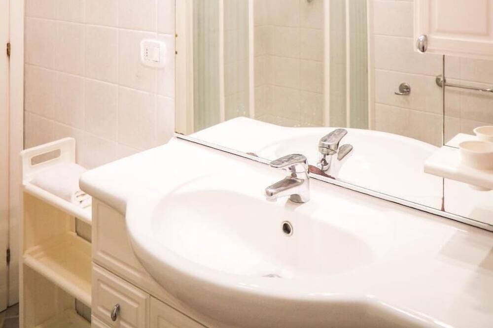 Photo of Bathroom in Porto Santo Stefano