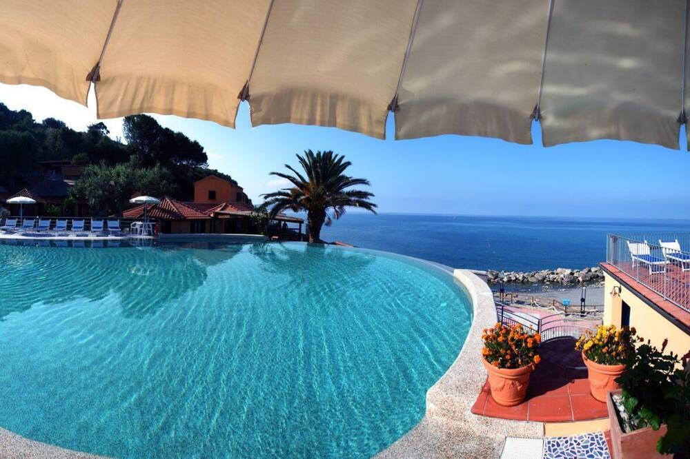 Photo of Outdoor in Caprioli