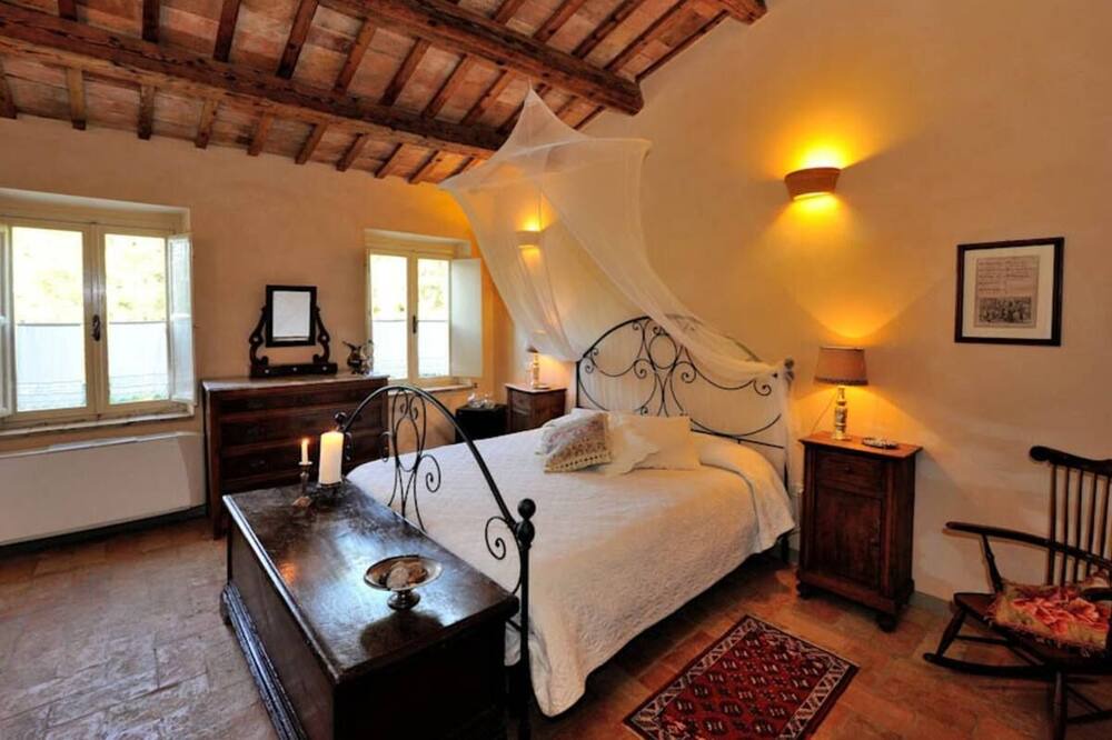 Photo of Bedroom in Montemaggiore al Metauro
