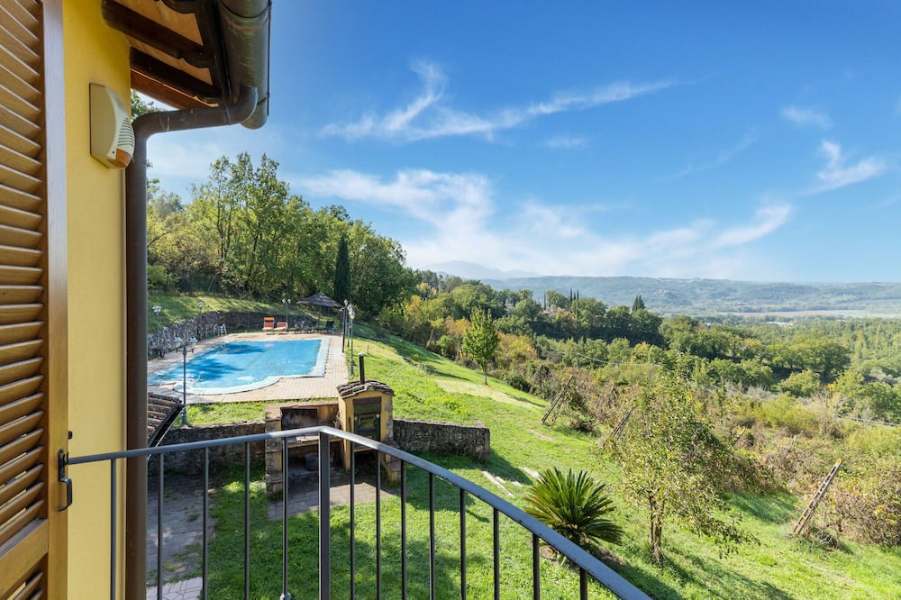 Photo of Patio Balcony in Giove