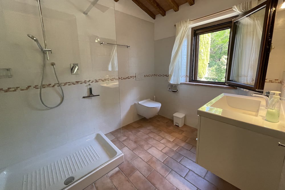 Photo of Bathroom in Roccastrada