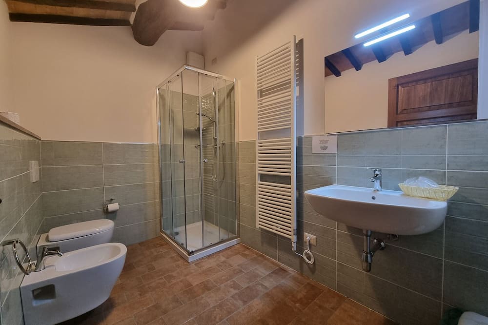 Photo of Bathroom in Montalcino