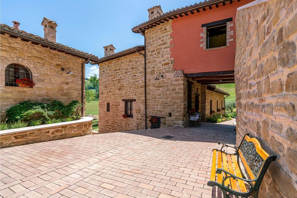 Photo of Outdoor in Camerino