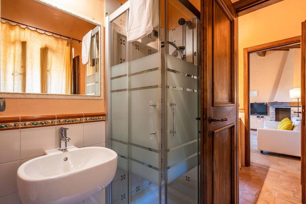Photo of Bathroom in Camerino