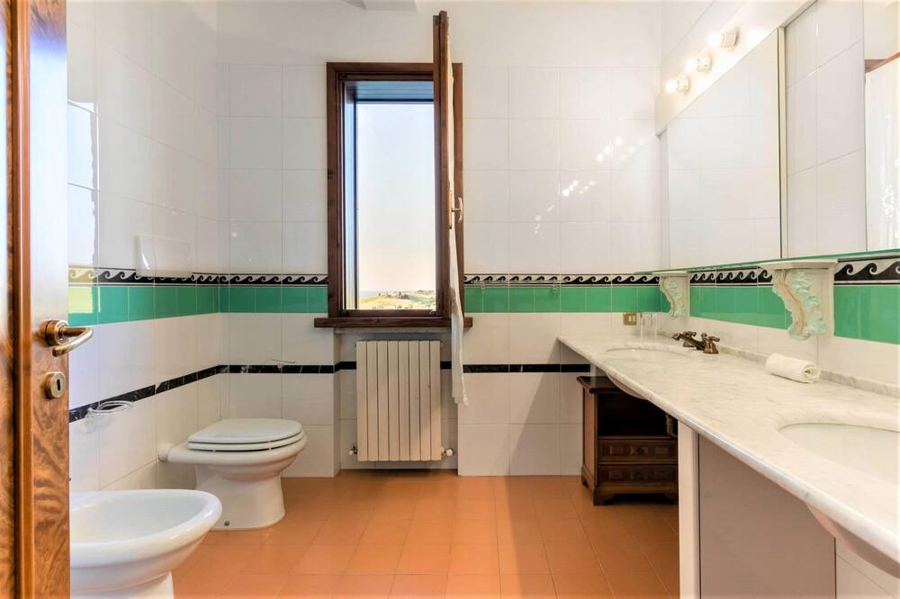 Photo of Bathroom in Cologna Spiaggia